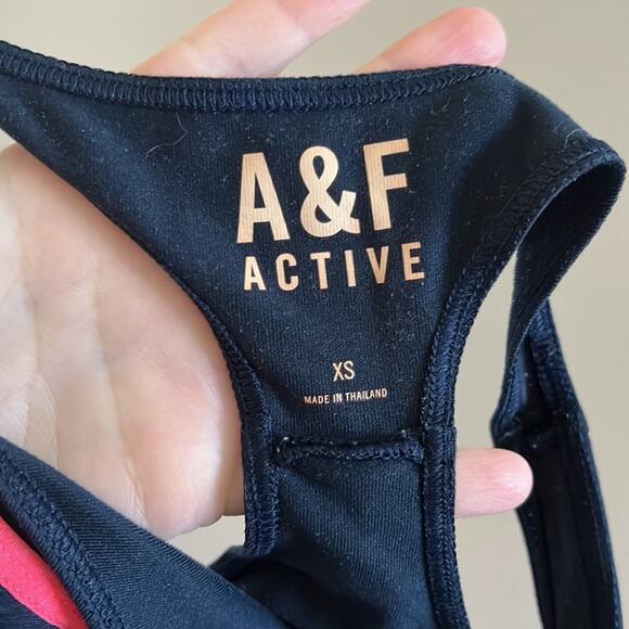 Abercrombie and Fitch Burniut Active Tank | Extra Small - Picture 5 of 6